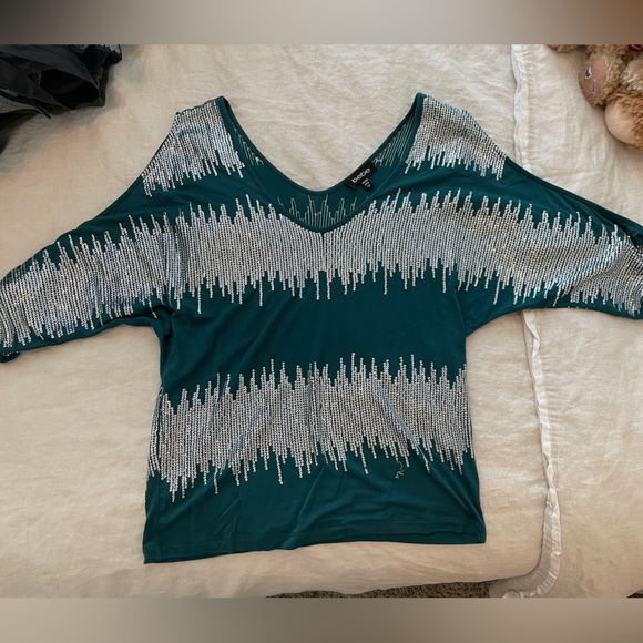 BEBE women’s real and silver cutout top - Picture 4 of 7